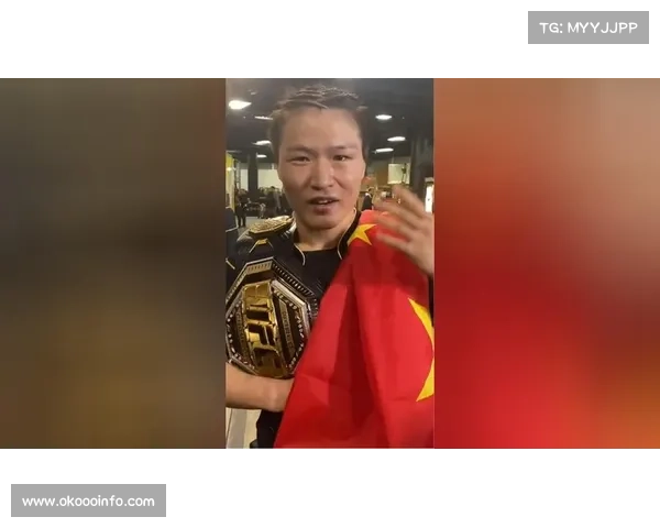 麦迪逊花园广场万众沸腾，中国观众高举国旗助威张伟丽